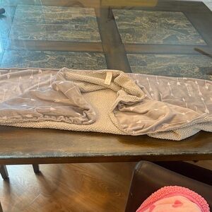 Cloud Island Sherpa Blanket Grey with Arrows